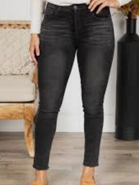 Time and Tru Black Skinny High-Rise Jeans for Women